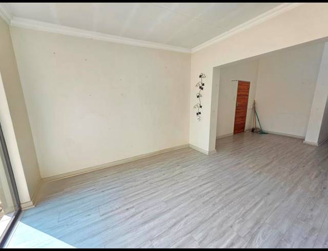 3 BEDROOM TOWNHOUSE FOR SALE IN MEYERTON CENTRAL
